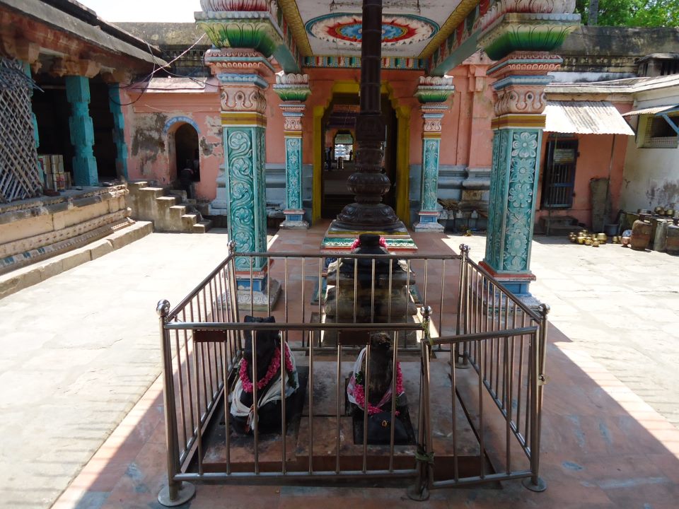 garbarakshambigai temple entrance
